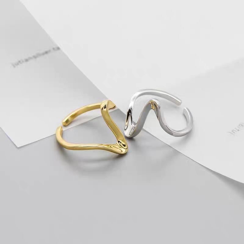 Ins Style S-Shaped Gold Ring, Tarnish-Free Titanium Steel, Waterproof Everyday Jewelry