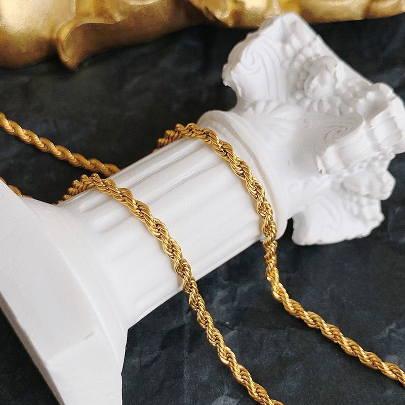 Waterproof 18K Gold Rope Chain Necklace - Tarnish-Free Titanium Steel Minimalist Daily Jewelry