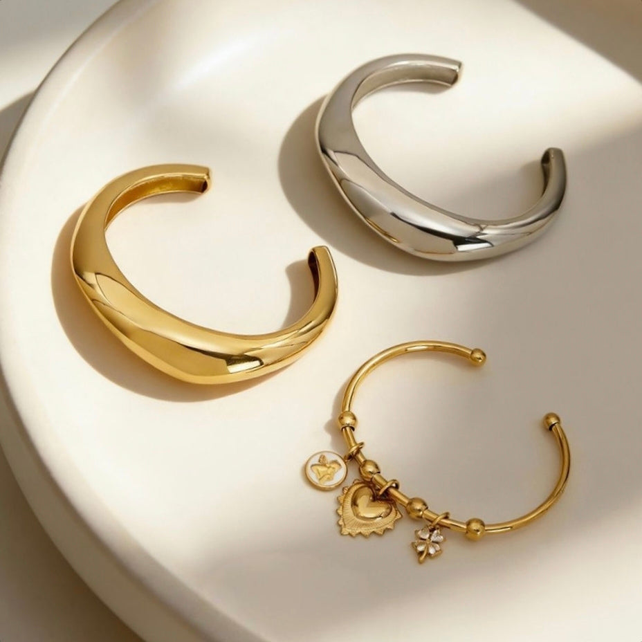Waterproof Bold Fluid Sculptural Cuff - Tarnish-Free 18K Gold Plated Bangle